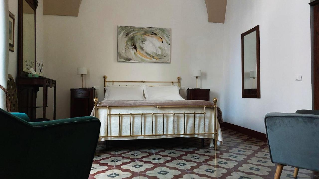 Palazzo Megha Suite & Breakfast Palmariggi Exterior foto